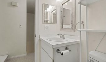 541 Long Shore Dr, Ann Arbor, MI 48105