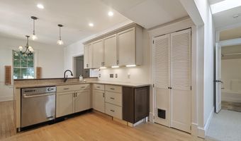 19 ELM Ter, Dover, DE 19901