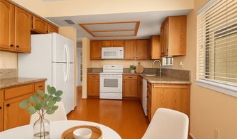 19128 Cedar Dr, Apple Valley, CA 92308