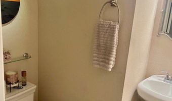 5291 Colodny Dr 5, Agoura Hills, CA 91301