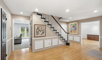 7556 PEPPERELL Dr, Bethesda, MD 20817