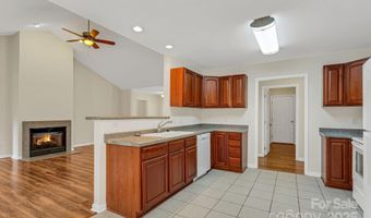 41 Sunview Cir, Arden, NC 28704