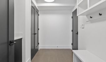 3644 N VERMONT St, Arlington, VA 22207