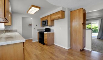 1266 KENRAY Loop, Springfield, OR 97477