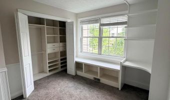 9327 Polaris Green Dr, Columbus, OH 43240