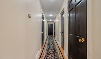 96 Oak Hill Dr, Bristol, CT 06010