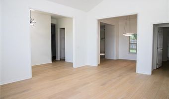 705 Drake St, Bentonville, AR 72712
