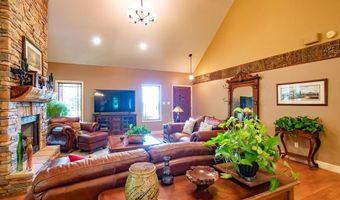 16301 Highlands Log Dr, Abingdon, VA 24210