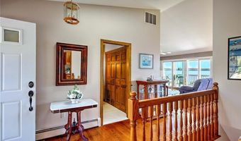 585 Seaside Dr, Jamestown, RI 02835
