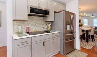 435 Cabot St B, Beverly, MA 01915