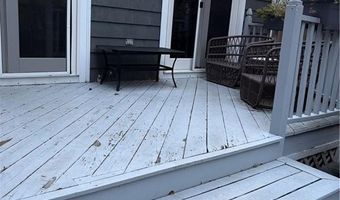 42 Pelham Pkwy, North Providence, RI 02911