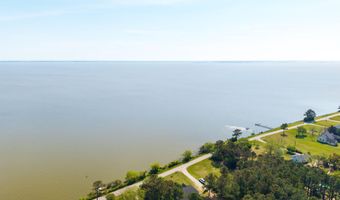 126 Narrow Shore Rd, Aydlett, NC 27916