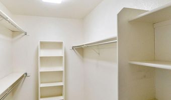 1926 E LINDRICK Dr, Chandler, AZ 85249