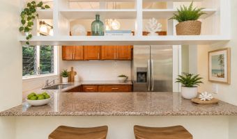 1254 Ulupii St, Kailua, HI 96734