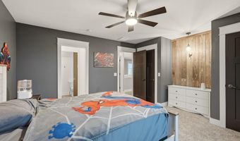 5587 Deer Hollow Rd, Auburn, IN 46706