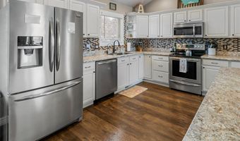 9044 Snow Water Dr, Billings, MT 59101