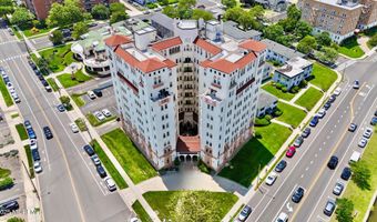 400 Deal Lake Dr 3J, Asbury Park, NJ 07712