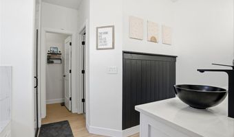 3312 Continental Ct, Altus, OK 73521