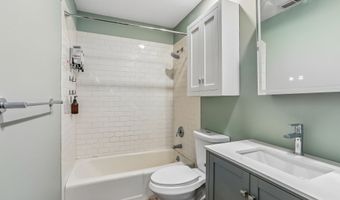 166 Old Brookfield Rd 20A5, Danbury, CT 06811