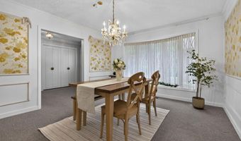 28 Buttonwood Rd, Bedford, NH 03110