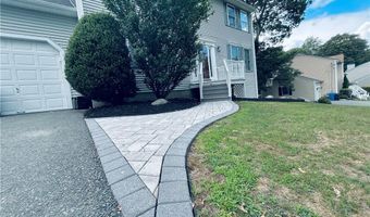 20 Canton Ct, Cranston, RI 02921