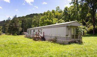 941 E Clayton Rd, Alderson, WV 24910