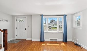 32 Rosemere Dr, East Providence, RI 02914