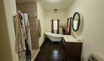 18305 E State Highway 14, Ava, MO 65608