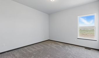 905 Bennington Dr, Box Elder, SD 57719
