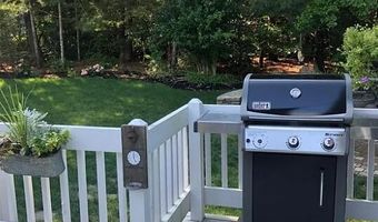 766 Putnam Ave, Barnstable, MA 02630