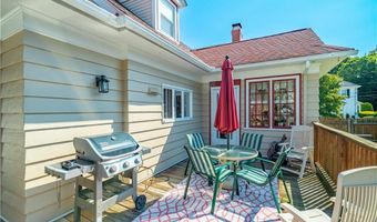 17 Marden St, Cranston, RI 02910