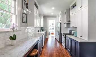 8 Exeter Rd, Avondale Estates, GA 30002
