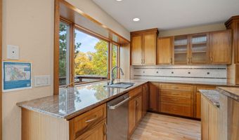 585 Nyla Ln, Ashland, OR 97520