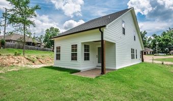 102 Autumwood Cv, Batesville, MS 38606