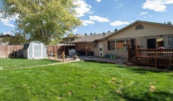 922 ARAPAHO St, Cheyenne, WY 82009