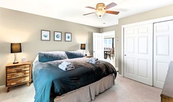 87 Glade Cir, Campton, NH 03223