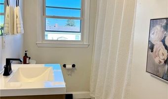 99 Salem Ave, Cranston, RI 02920