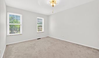 291 Oak Path Ct, Ballwin, MO 63011