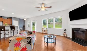 5918 Kelyn Hills Dr, Charlotte, NC 28278