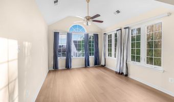 43729 STOKE CHAPEL Ter, Ashburn, VA 20148