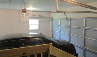 8481 N Luce Rd, Alma, MI 48801