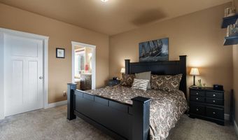 374 Carbine Dr, Clark Fork, ID 83811