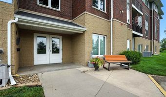 1092 Walnut Ave 117 Bld E, Riverside, IA 52327