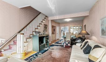 2447 S 5TH St, Philadelphia, PA 19148