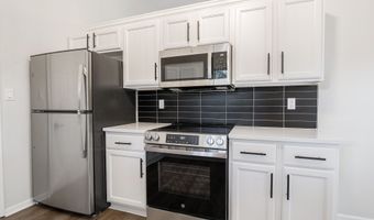 585 Eagles Nest Ct, Avon, IN 46123