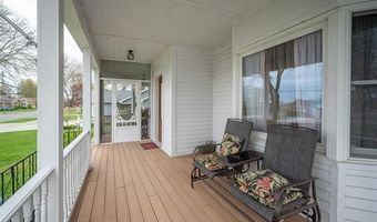 1749 Saint Clair River Dr, Algonac, MI 48001
