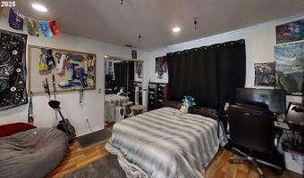 217 MARINE Dr, Brookings, OR 97415