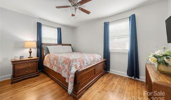 3725 Sudbury Rd, Charlotte, NC 28205