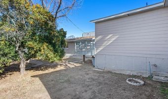 245 W Kalmia St Unit 1 & Unit 2, Fallbrook, CA 92028