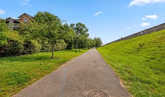 535 COLECROFT Ct, Alexandria, VA 22314